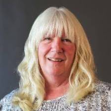 Christina Steele headshot