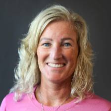 headshot of Leanne Steward